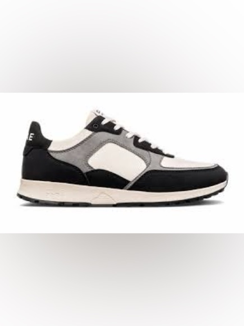 The Clae Joshua Black Smoke sneaker sz 8